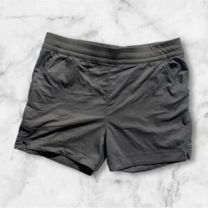 Youth xl the north face shorts